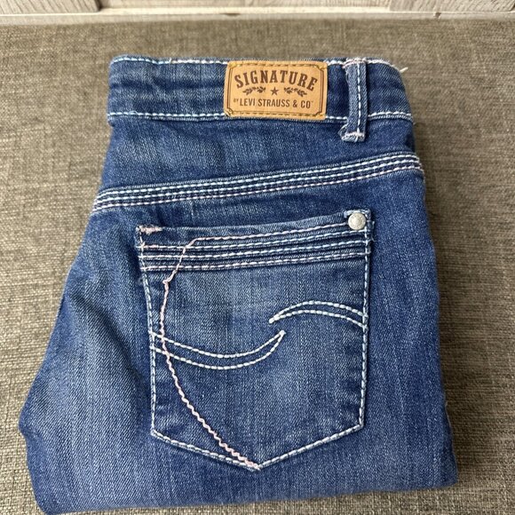 Levi Strauss Skinny Fit Mid Rise Denim Blue Jeans Girls Sz 14 Reg Adj Waist - Picture 3 of 7